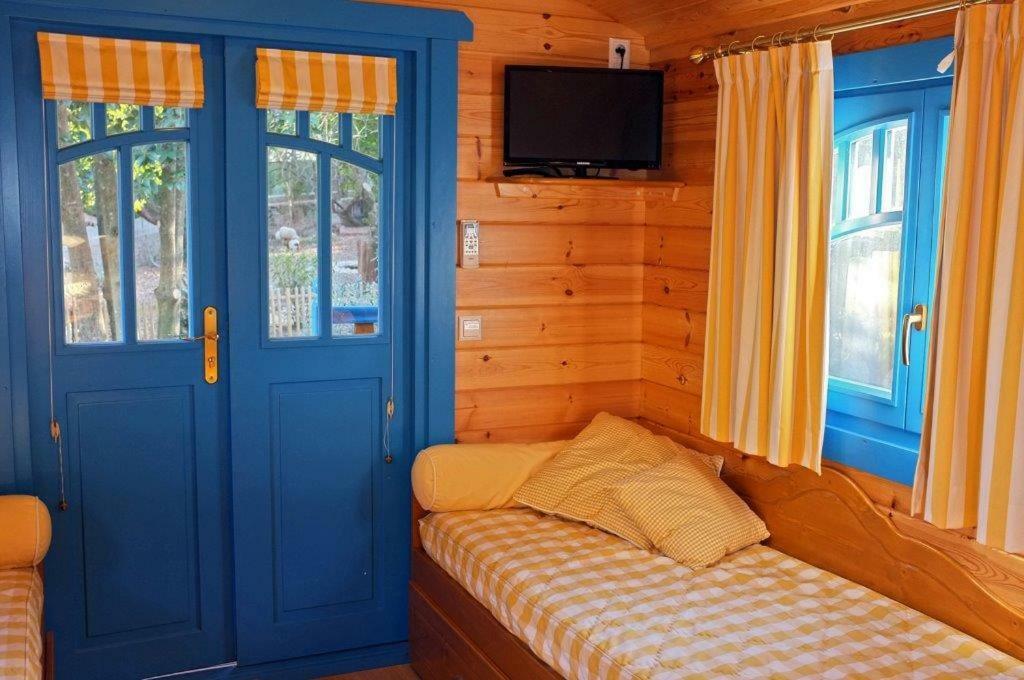 Roulotte De Charme Villa Grasse Ngoại thất bức ảnh