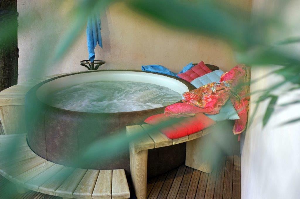 Roulotte De Charme Villa Grasse Ngoại thất bức ảnh